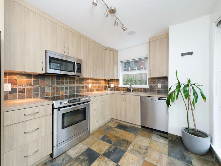 103-788 W 14th Avenue, Vancouver, BC, V5Z 1P9 - 24