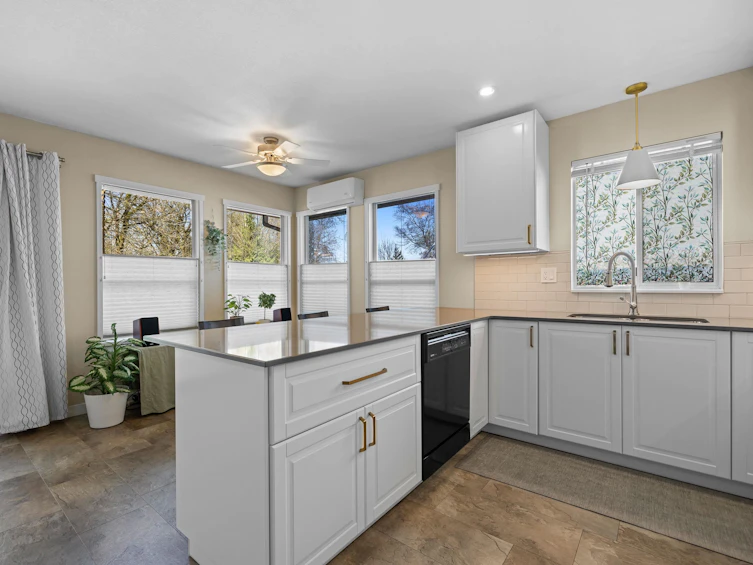 3641 Latimer Street, Abbotsford, BC, V2S 6X5 - 12