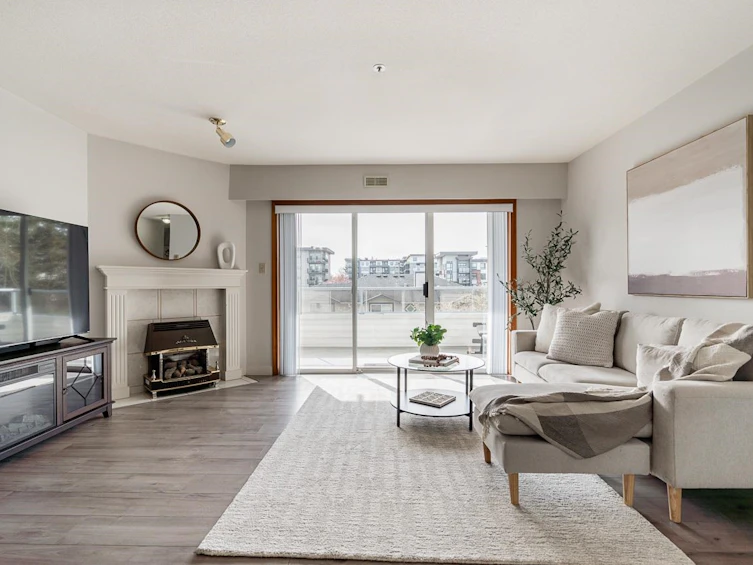 203-5377 201a Street, Langley, BC, V3A 1S7 - 3