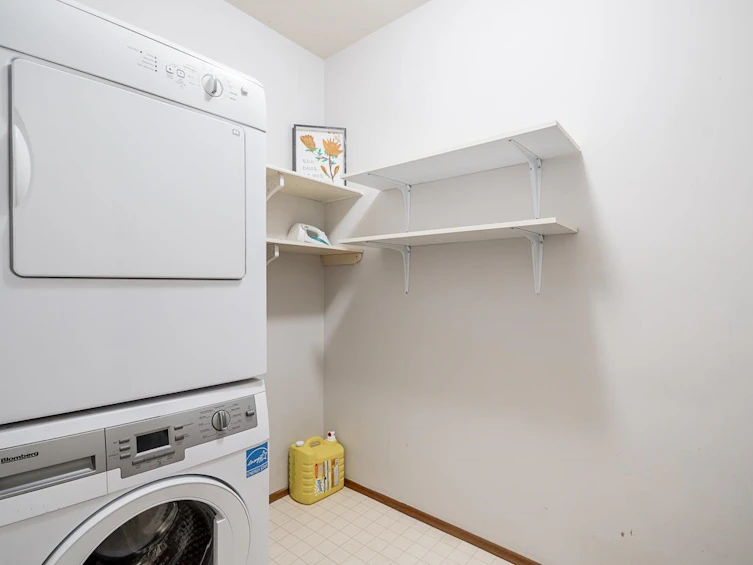 203-5377 201a Street, Langley, BC, V3A 1S7 - 28