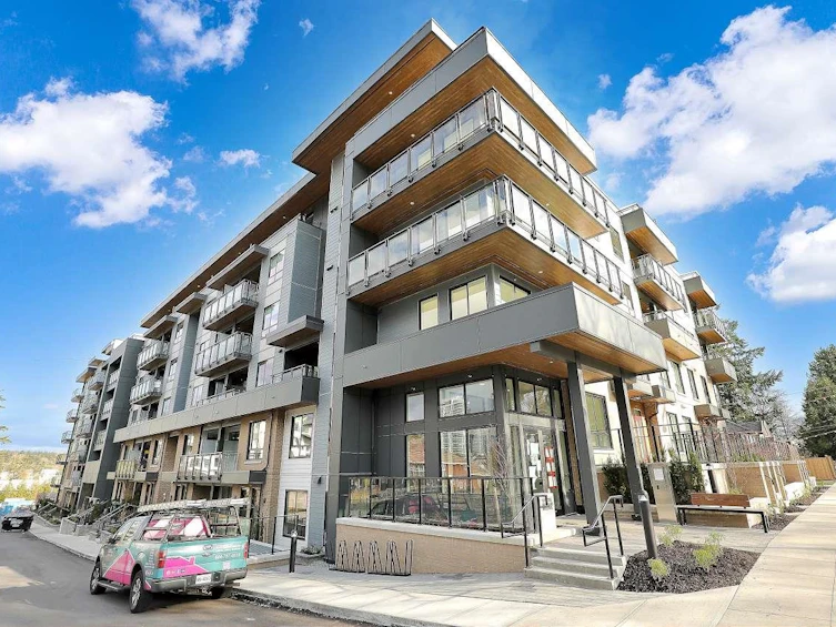 TH4-9456 134 Street, Surrey, BC, V3V 0G8