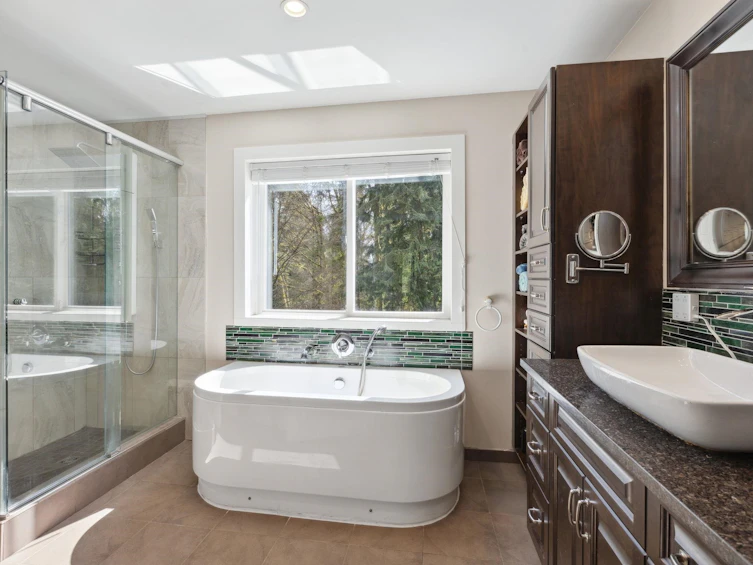 1501 Ostler Court, North Vancouver, BC, V7G 2P1 - 23