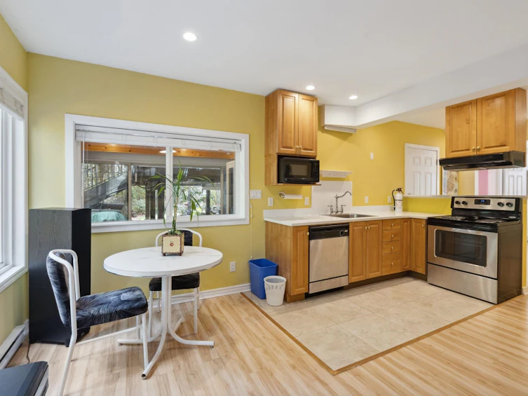 1501 Ostler Court, North Vancouver, BC, V7G 2P1 - 36