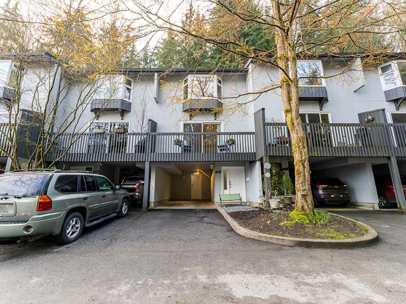 222 James Road, Port Moody BC V3H 2S4