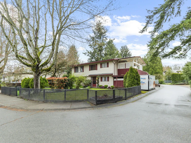 6206 Sundance Drive, Surrey, BC, V3S 8B2 - 2