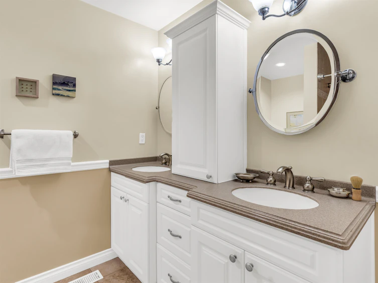 885 Canyon Boulevard, North Vancouver, BC, V7R 2J7 - 27