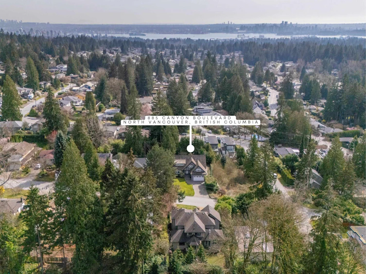 885 Canyon Boulevard, North Vancouver, BC, V7R 2J7 - 3