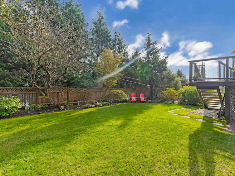 885 Canyon Boulevard, North Vancouver, BC, V7R 2J7 - 36