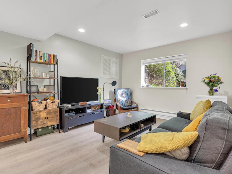 885 Canyon Boulevard, North Vancouver, BC, V7R 2J7 - 30