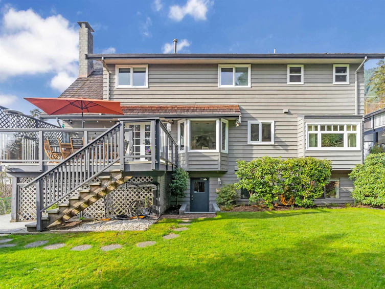 885 Canyon Boulevard, North Vancouver, BC, V7R 2J7 - 38