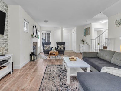 43-13499 92 Avenue - 2