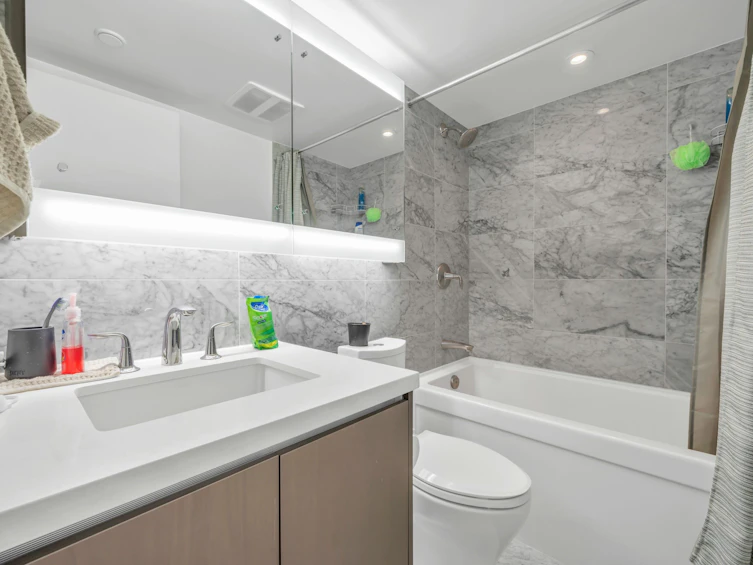 3511-13696 100 Avenue, Surrey, BC, V3T 0L5 - 11