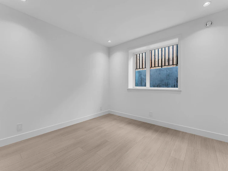 615 E 6th Street, North Vancouver, BC, V7L 1R4 - 32