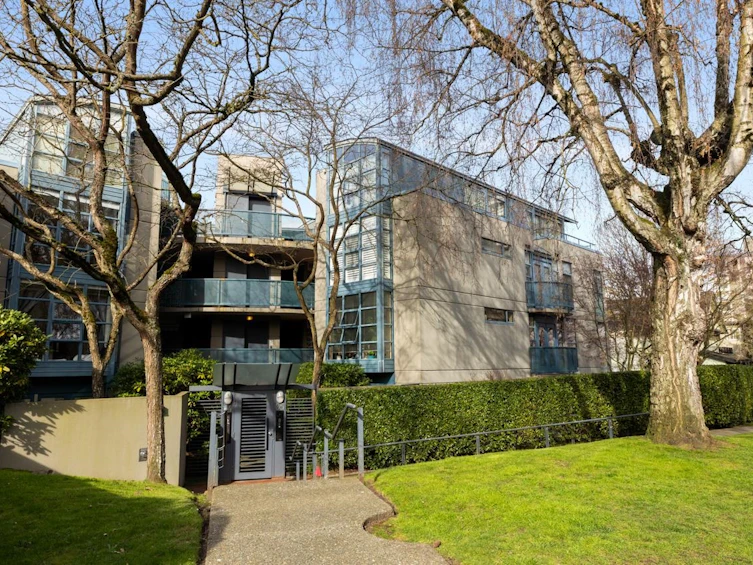 205-2405 W 2nd Avenue, Vancouver, BC, V6K 1J5 - 19