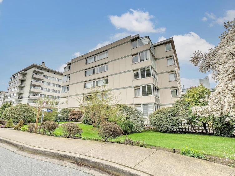 101-1750 Esquimalt Avenue, West Vancouver, BC, V7V 1R8 - 4
