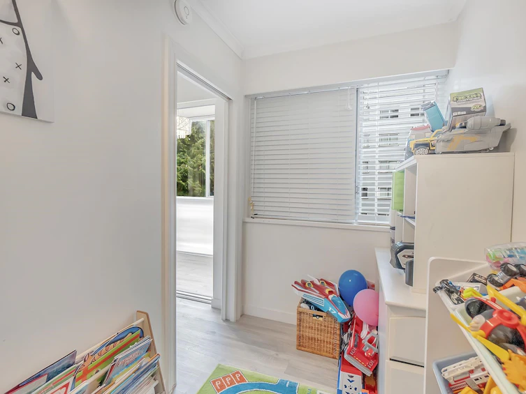 101-1750 Esquimalt Avenue, West Vancouver, BC, V7V 1R8 - 25