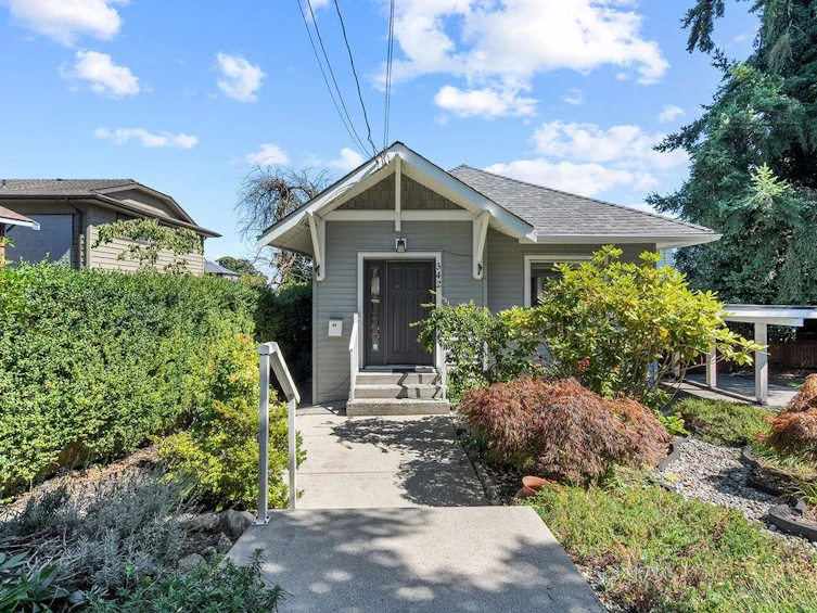 342 Blair Avenue, New Westminster, BC, V3L 4A2 - 3