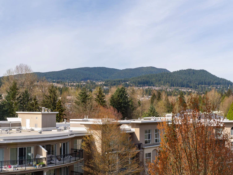 702-2959 Glen Drive, Coquitlam, BC, V3B 0B8 - 5