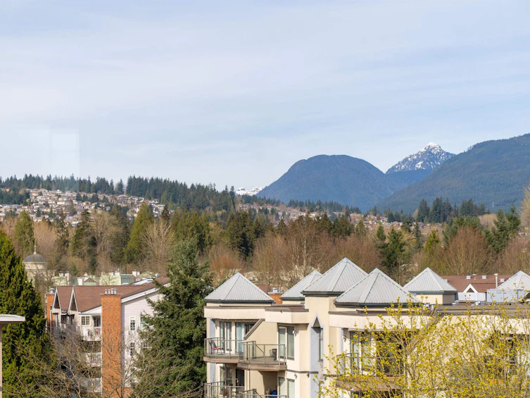 702-2959 Glen Drive, Coquitlam, BC, V3B 0B8 - 4