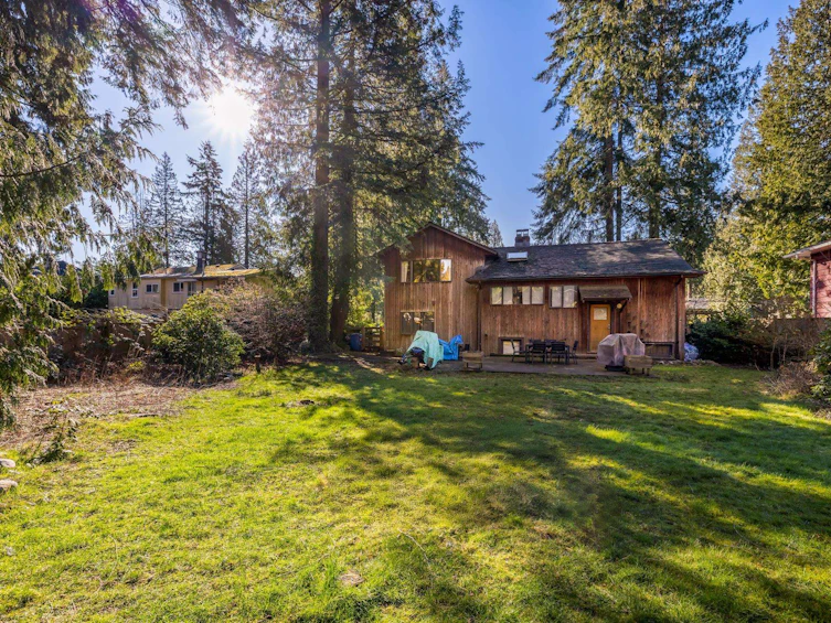 1090 Handsworth Road, North Vancouver, BC, V7R 2A6 - 5