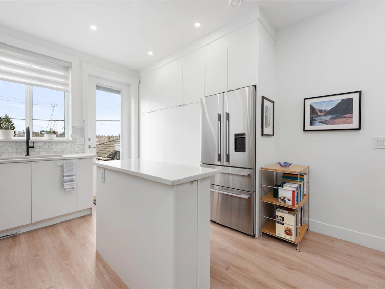 3346 E 8th Avenue, Vancouver, BC, V5M 1X9 - 19