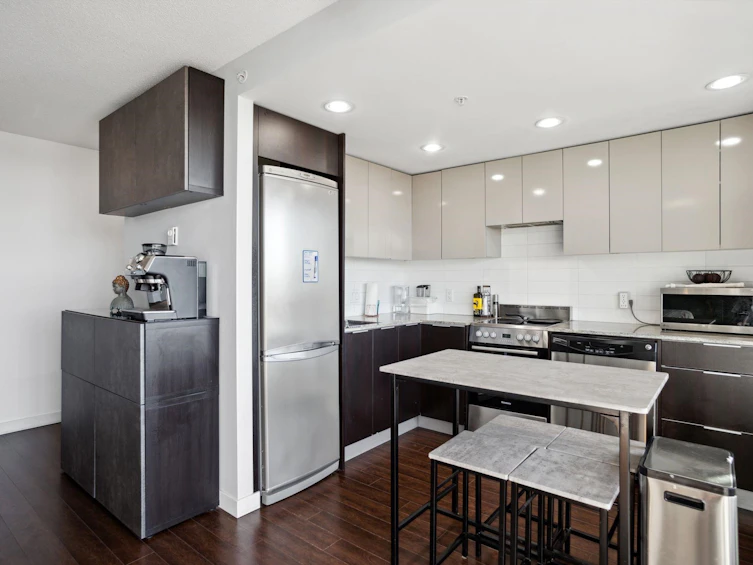 1401-445 W 2nd Avenue, Vancouver, BC, V5Y 0E8 - 4