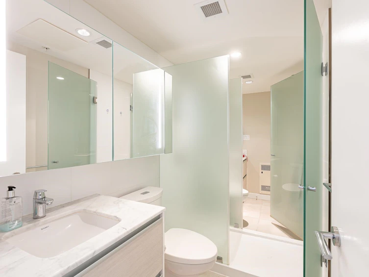 2008-13398 104 Avenue, Surrey, BC, V3T 1V6 - 30