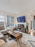 515 1152 Windsor Mews