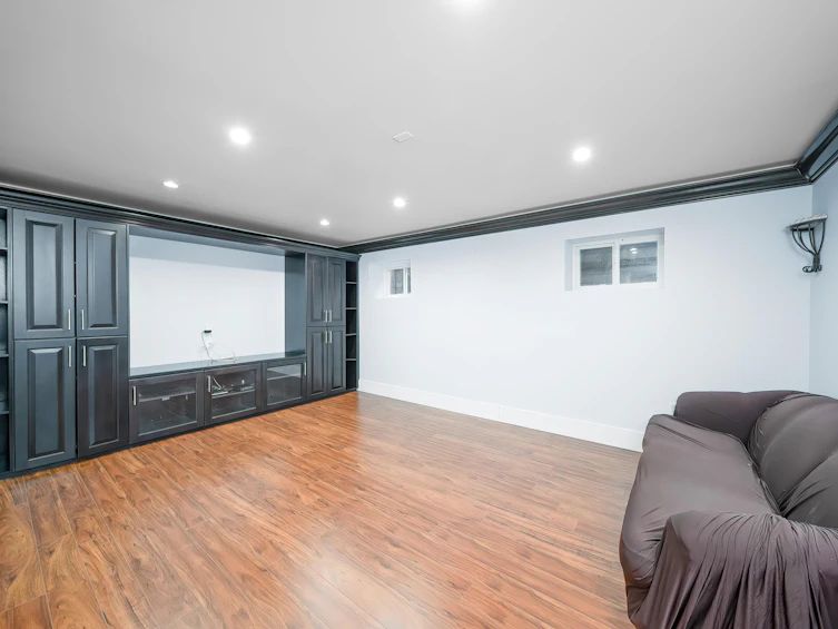 8146 Lakefield Drive, Burnaby, BC, V5E 4G6 - 37