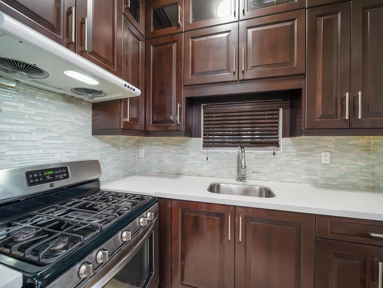 8146 Lakefield Drive, Burnaby, BC, V5E 4G6 - 17