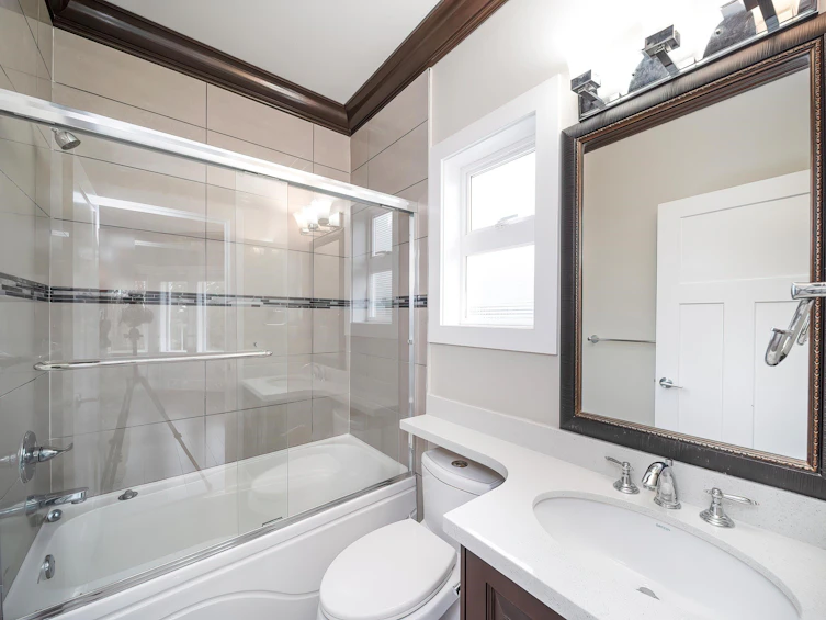 8146 Lakefield Drive, Burnaby, BC, V5E 4G6 - 30