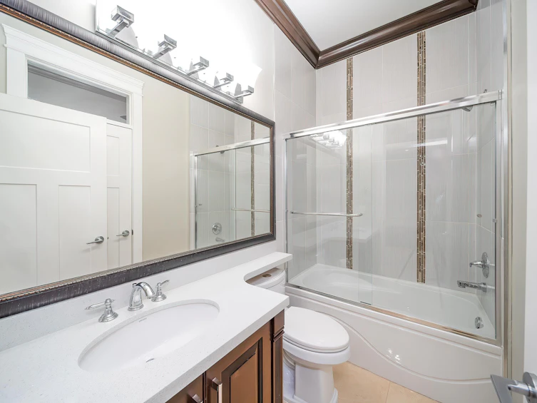 8146 Lakefield Drive, Burnaby, BC, V5E 4G6 - 25
