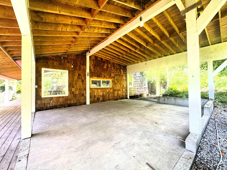 2470 Sunshine Coast Highway, Roberts Creek, BC, V0N 2W5 - 6