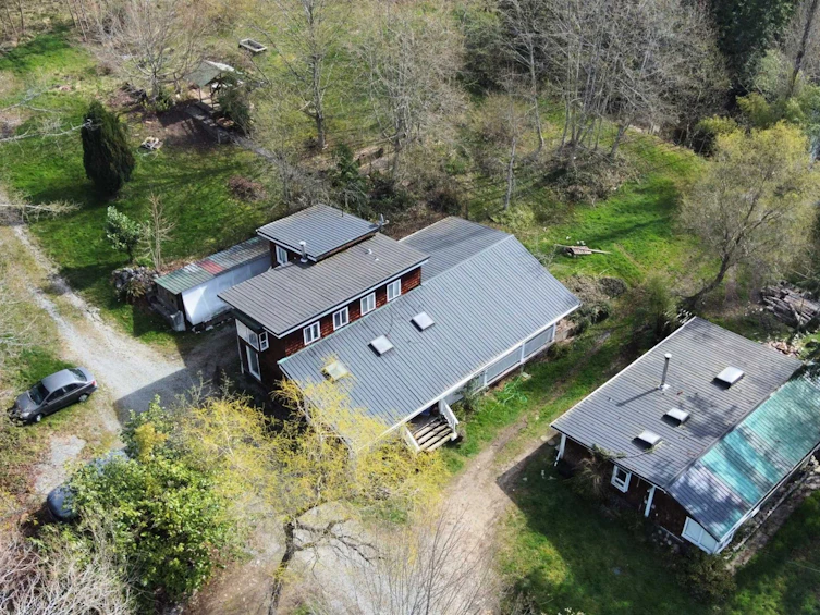 2470 Sunshine Coast Highway, Roberts Creek, BC, V0N 2W5 - 3