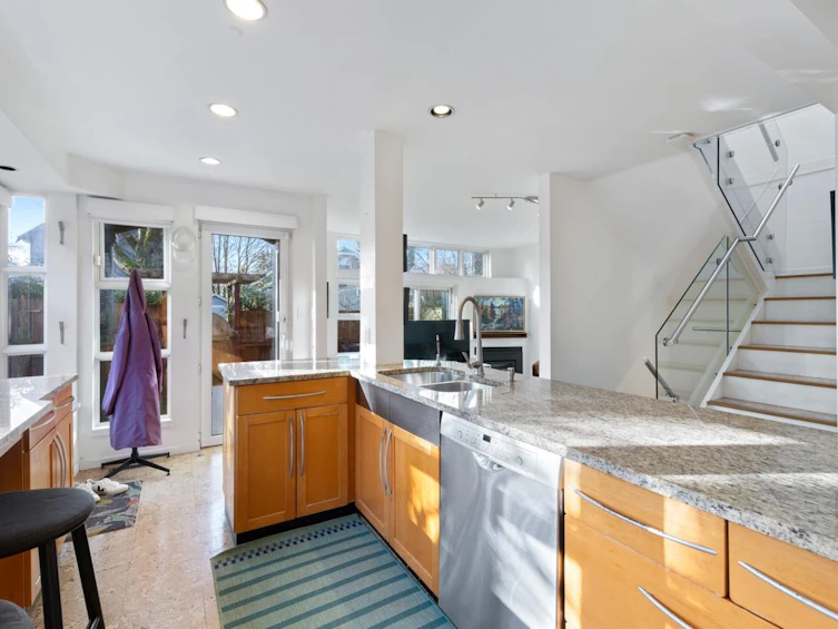1915 E 7th Avenue, Vancouver, BC, V5N 1S3 - 13
