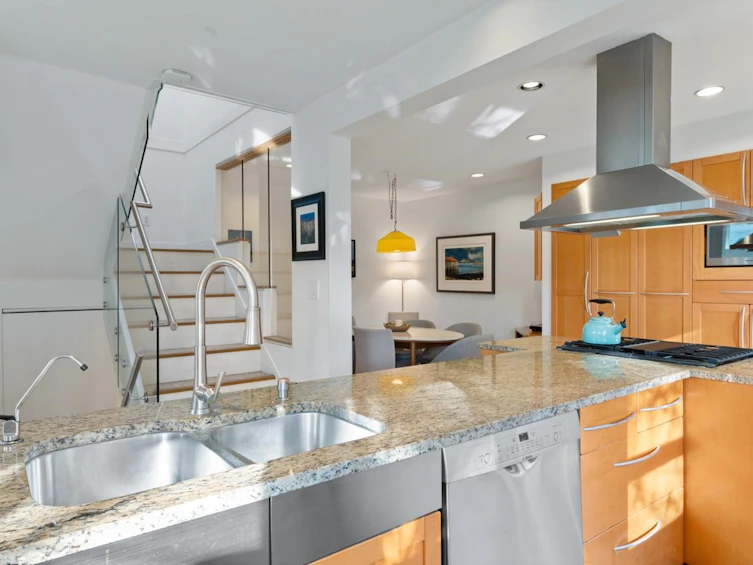 1915 E 7th Avenue, Vancouver, BC, V5N 1S3 - 9