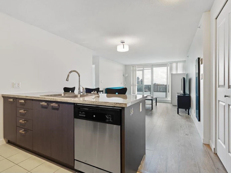 2203-6688 Arcola Street, Burnaby, BC, V5E 0B3 - 22