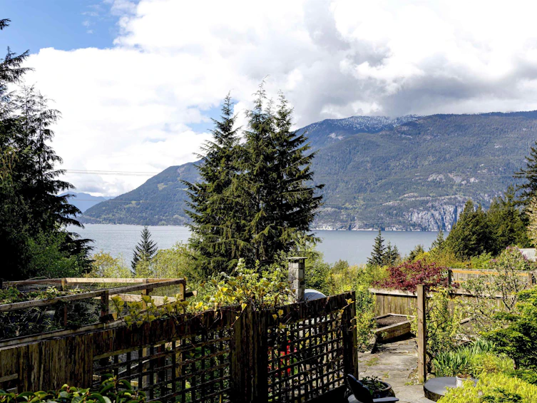 966 Copper Drive, Squamish, BC, V0N 1J0 - 3