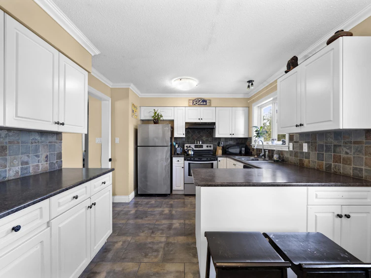 12302 Fletcher Street, Maple Ridge, BC, V2X 6K9 - 11