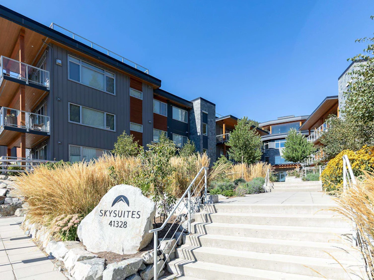 114-41328 Skyridge Place, Squamish, BC, V8B 0Y7 - 2