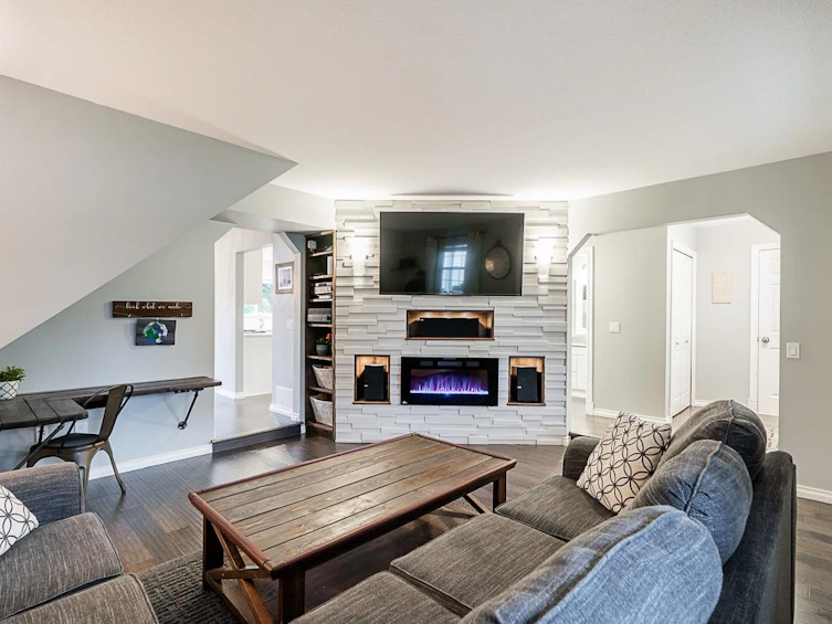 6092 173a Street, Surrey, BC, V3S 6Y3 - 6
