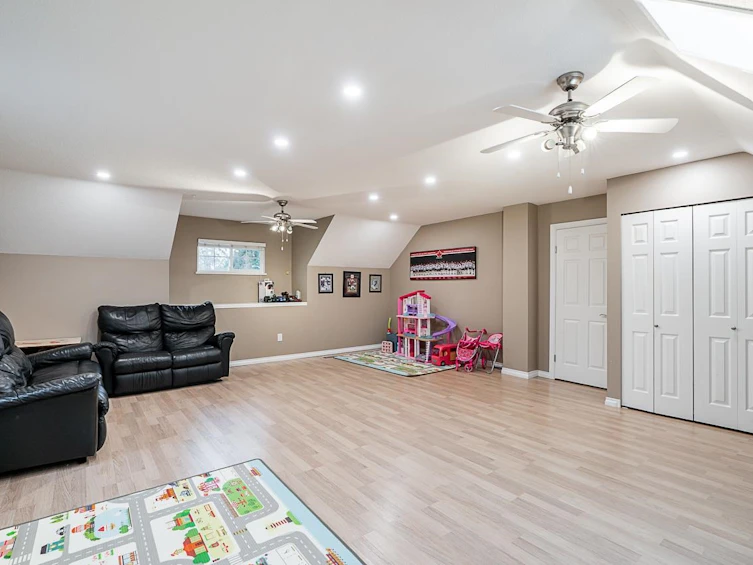 6092 173a Street, Surrey, BC, V3S 6Y3 - 33