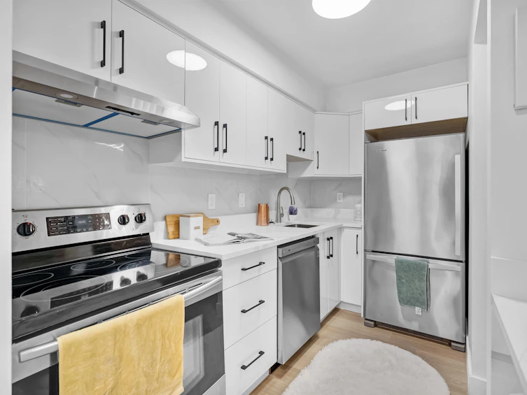 103-110 Seventh Street, New Westminster, BC, V3M 5W5 - 2