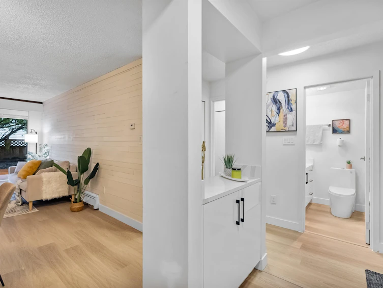 103-110 Seventh Street, New Westminster, BC, V3M 5W5 - 3