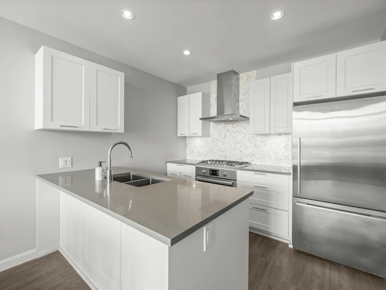 2606-520 Como Lake Avenue, Coquitlam, BC, V3J 0E8 - 9