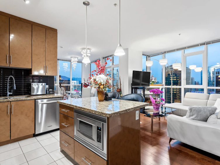 3303-1189 Melville Street, Vancouver, BC, V6E 4T8 - 2