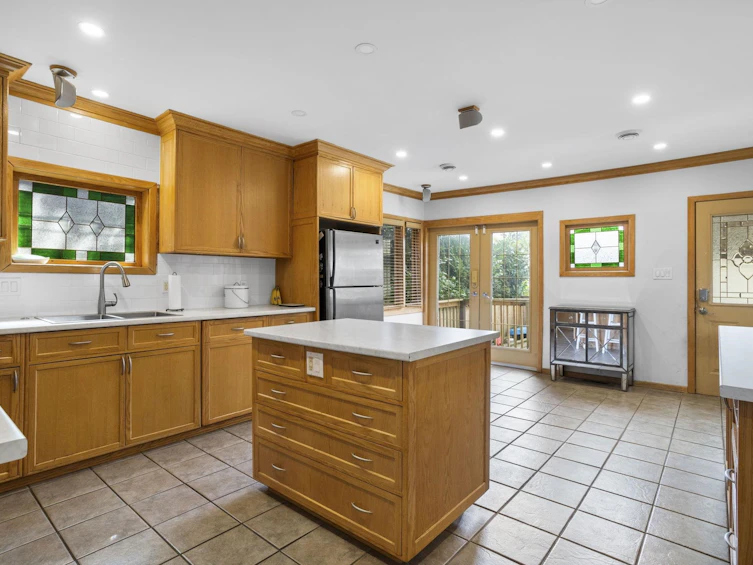 824 Scott Street, New Westminster, BC, V3L 4T8 - 8