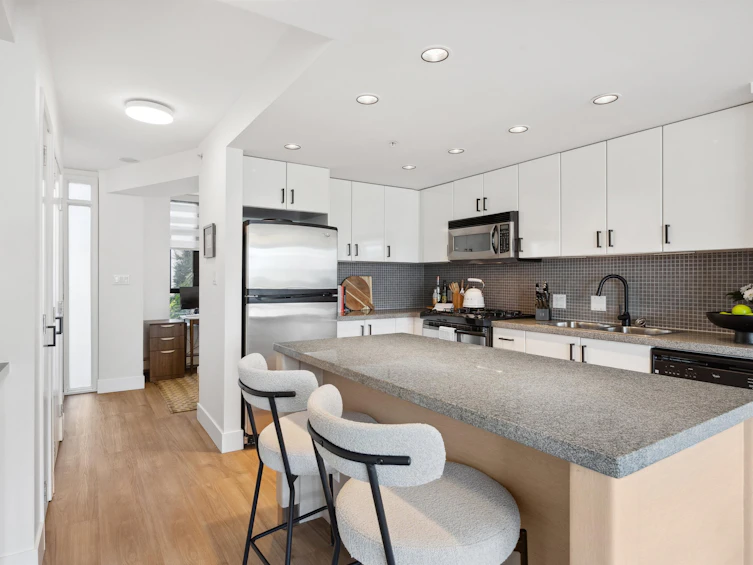 TH3-155 W 1st Street, North Vancouver, BC, V7M 3N8 - 12