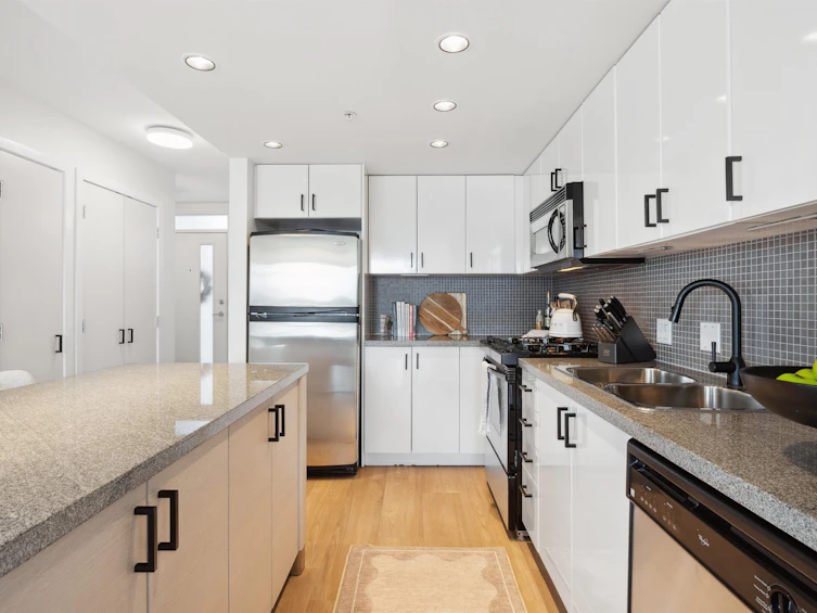 TH3-155 W 1st Street, North Vancouver, BC, V7M 3N8 - 15