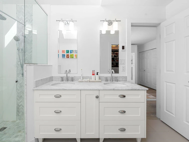 3558 W 8th Avenue, Vancouver, BC, V6R 1Y7 - 20